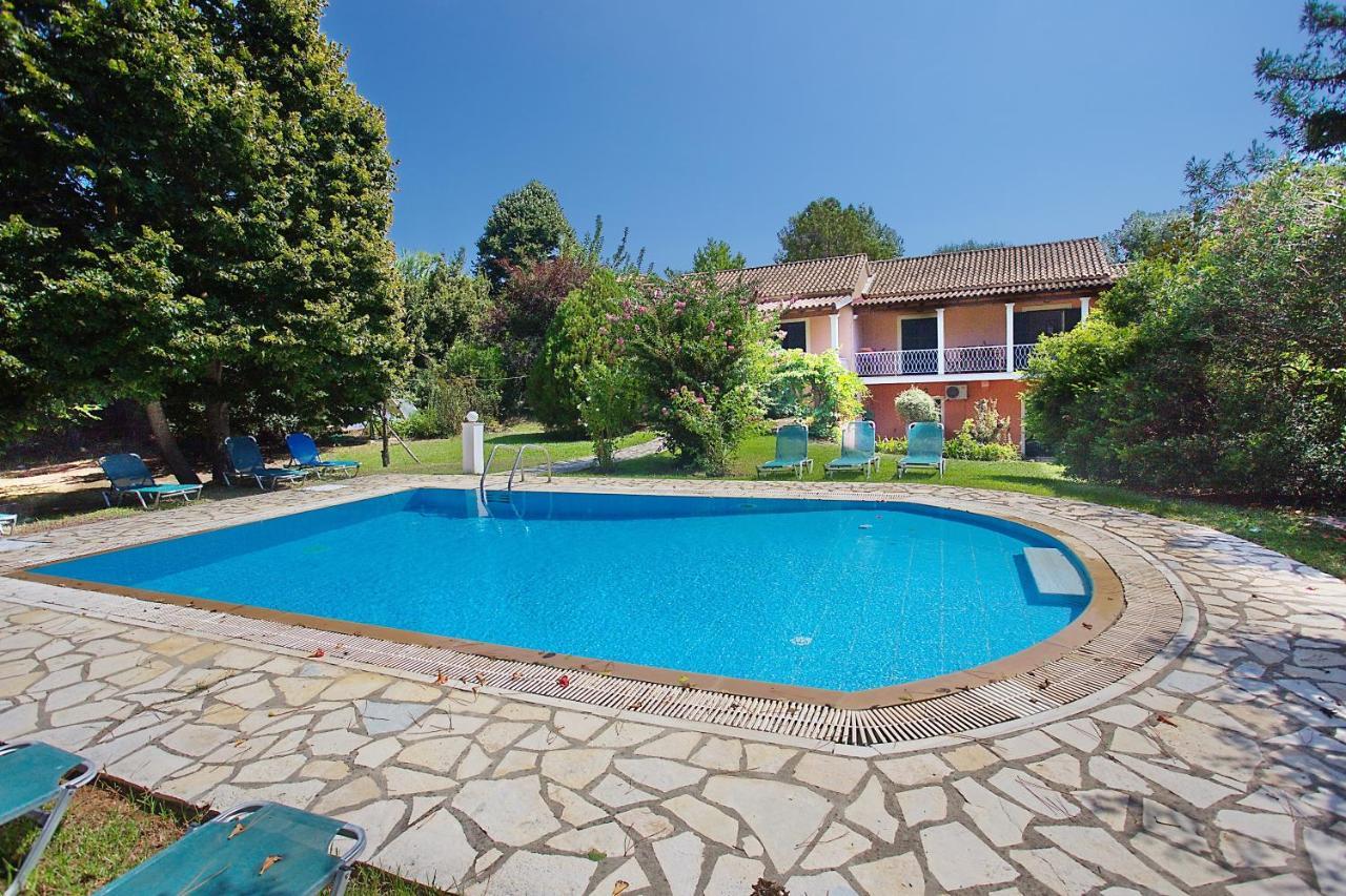 Villa Leda Karousádes Zewnętrze zdjęcie