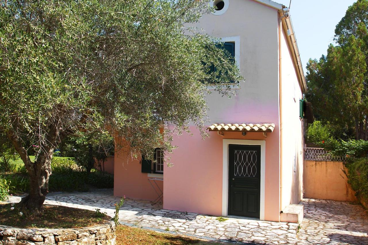 Villa Leda Karousádes Zewnętrze zdjęcie